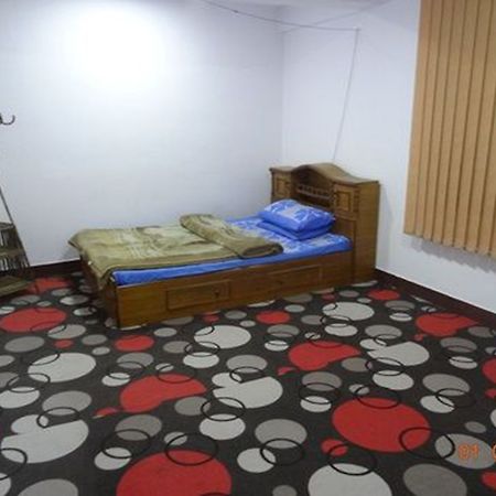 Distinctive Nepal Home Stay Kathmandu Buitenkant foto